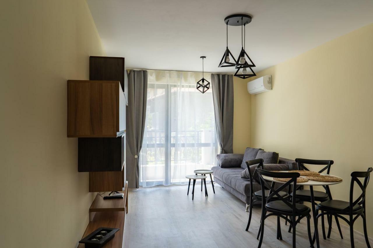 La Familia Apartments Varna Exteriér fotografie