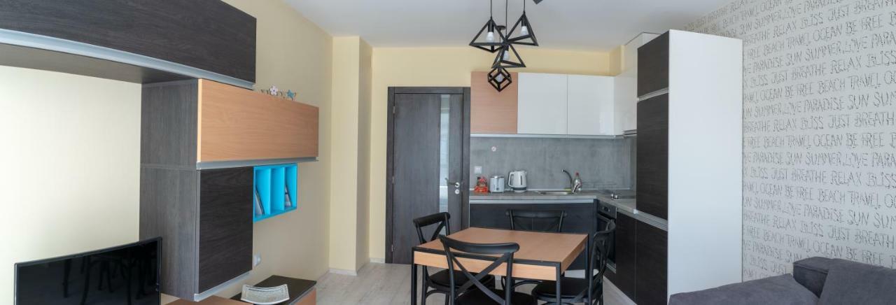 La Familia Apartments Varna Exteriér fotografie