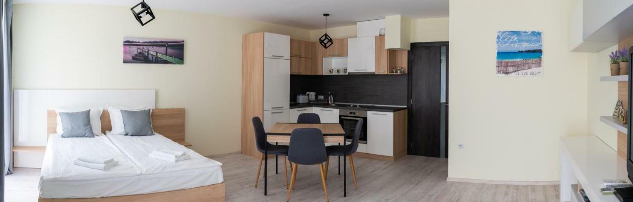 La Familia Apartments Varna Exteriér fotografie