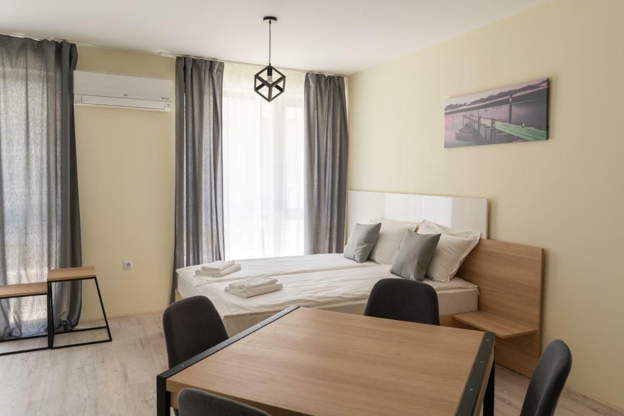 La Familia Apartments Varna Exteriér fotografie