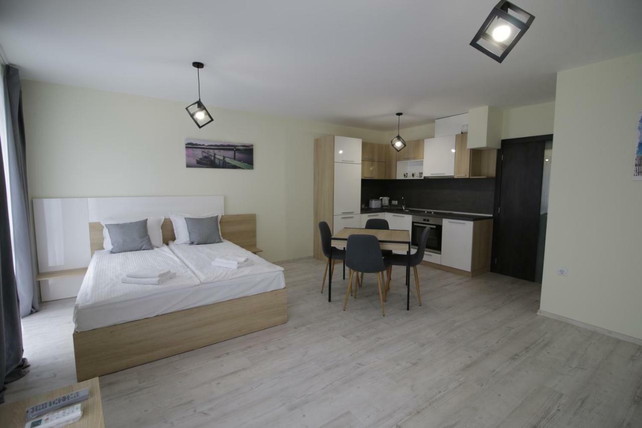 La Familia Apartments Varna Exteriér fotografie
