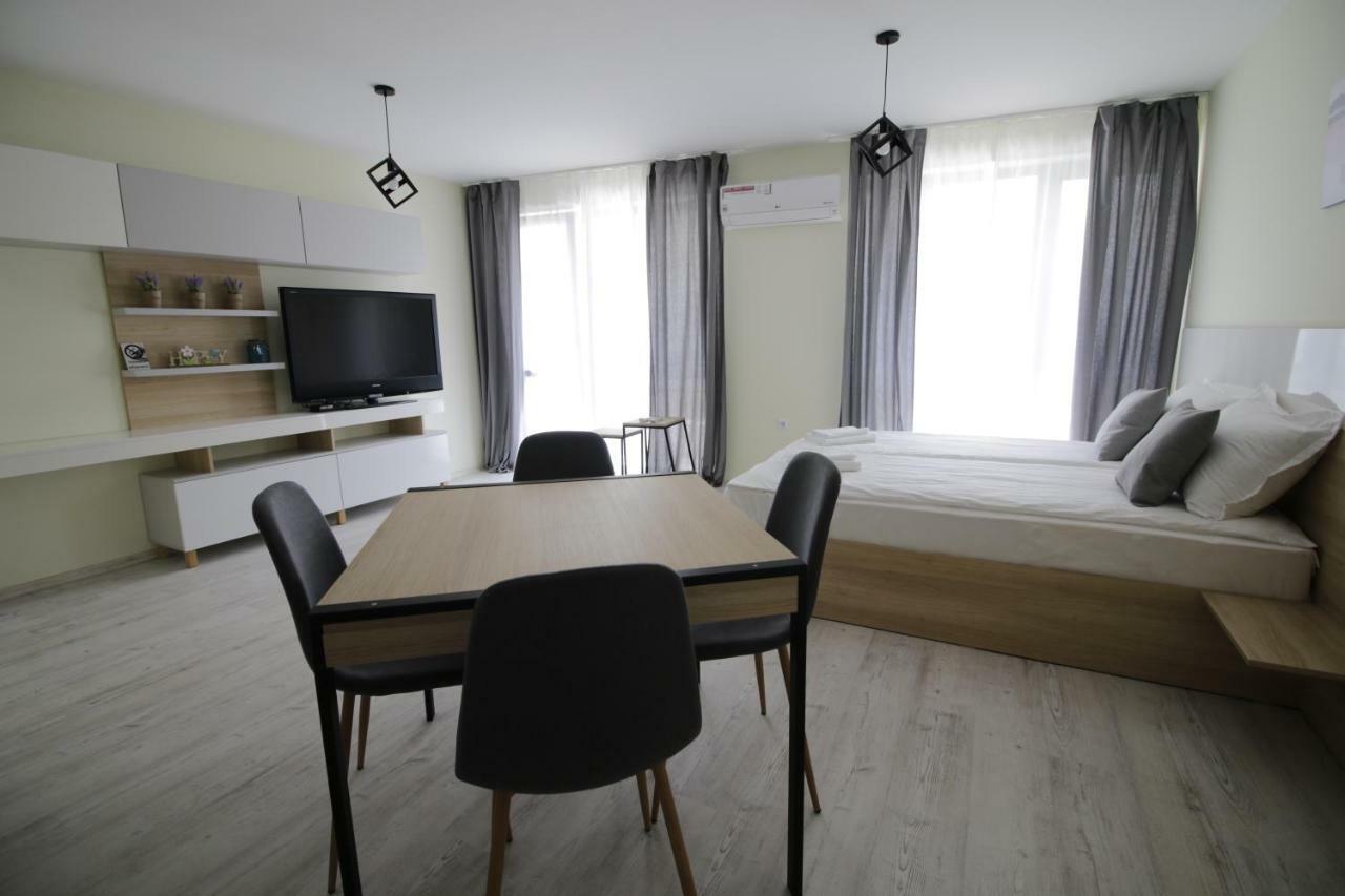 La Familia Apartments Varna Exteriér fotografie